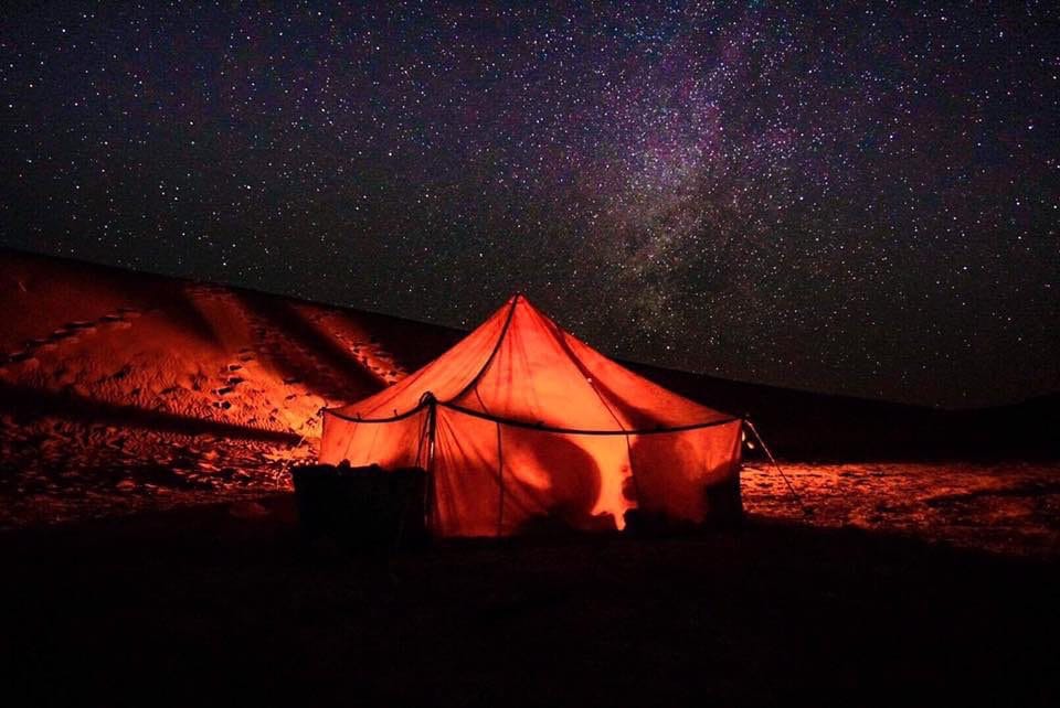 night wild camping in the desert