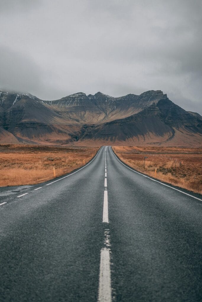 empty road running into horizon